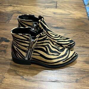 Steve Madden tiger strip booties